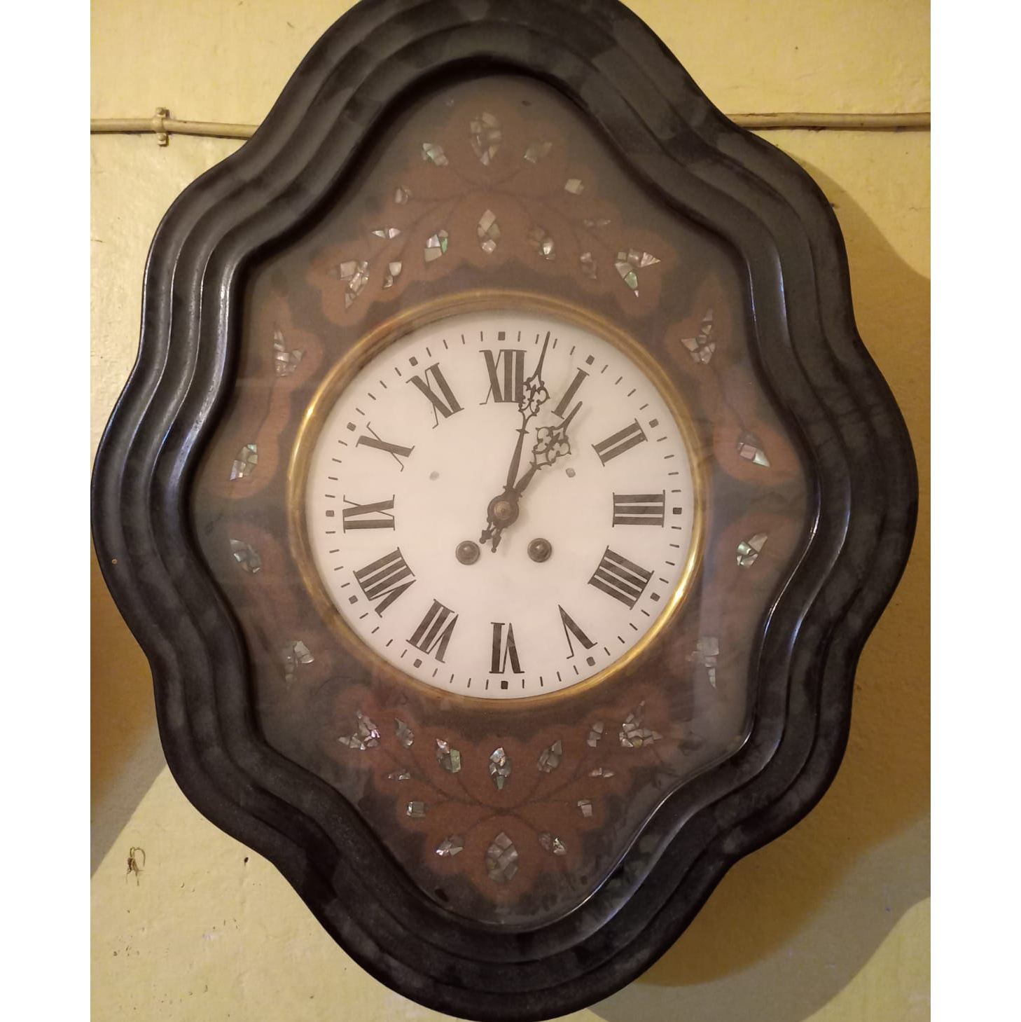 Réparation Pendule murale équipé d'un Paris carré