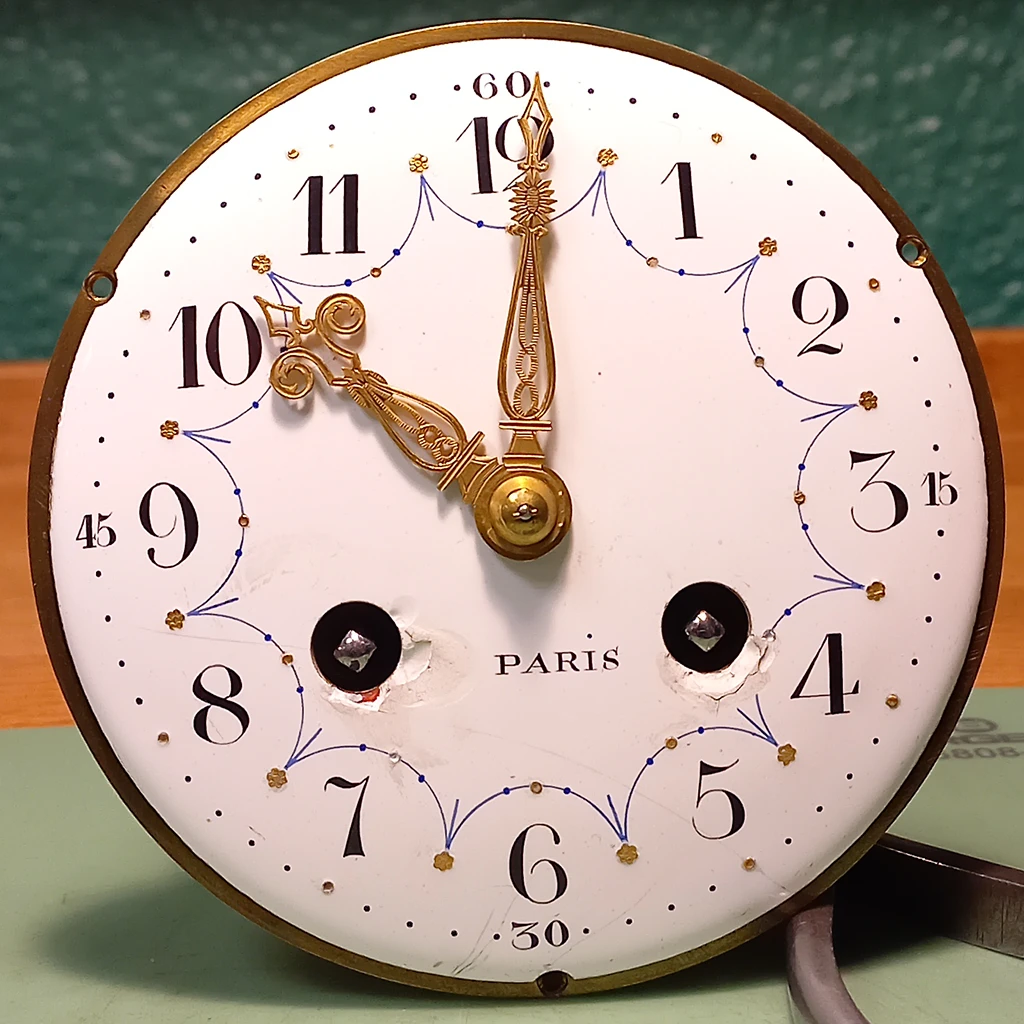 Horloger Lyon réparateur Mouvement de Paris indication cadran