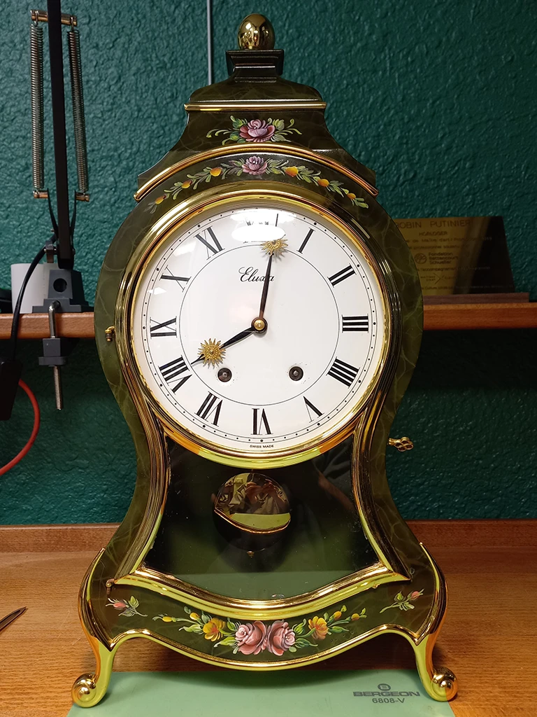 Horloger Lyon réparateur Neuchateloise moderne Eluxa