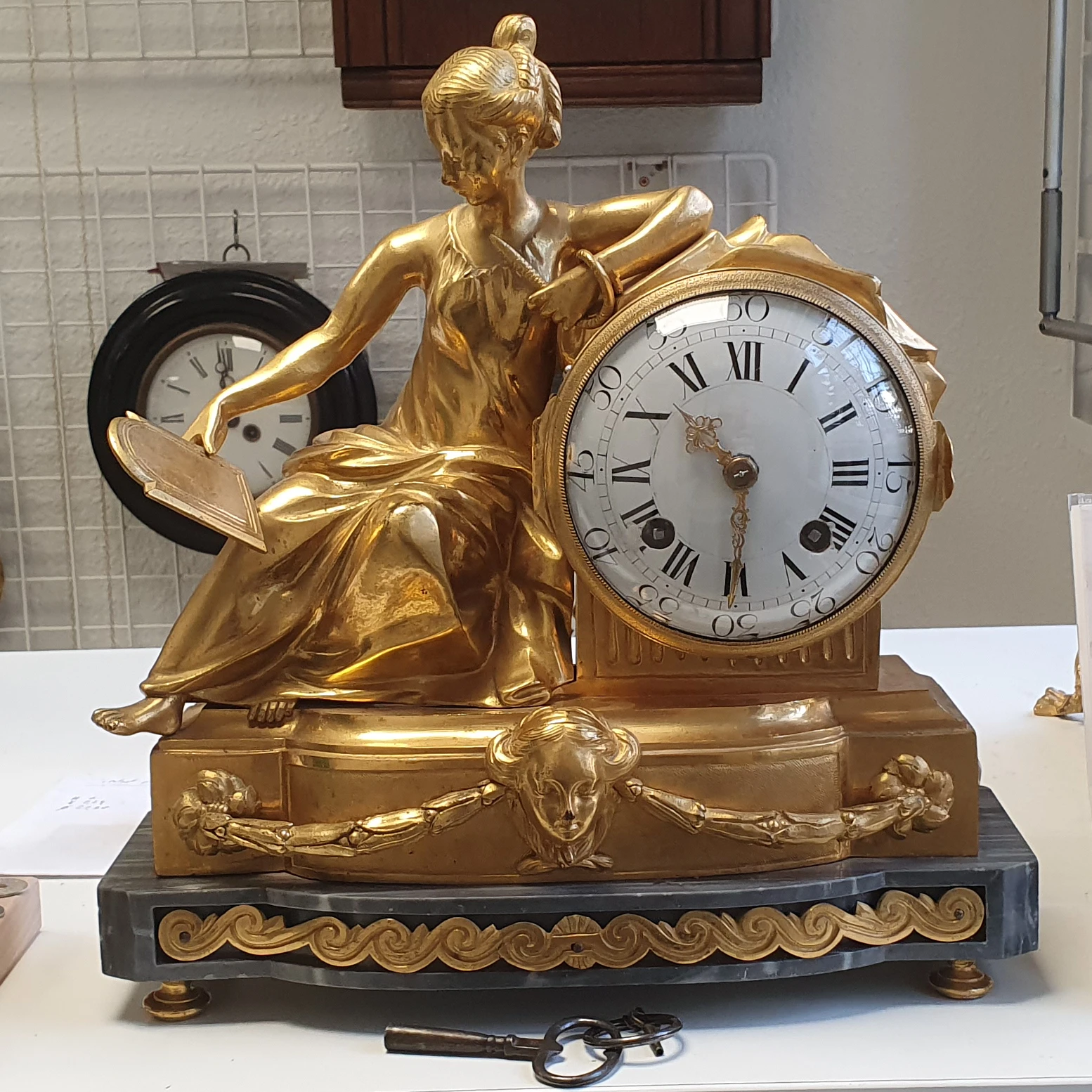 Horloger reparation Lyon pendule bronze doré - Mouvement de Paris à fil